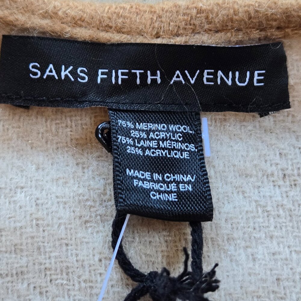 NWT Saks Reversible Merino Wool Wrap Tan & Ivory - Picture 2 of 9